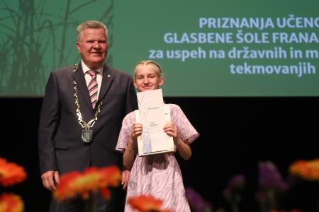 ZLATE PETICE 09 FOTO LJUBO VUKELIČ